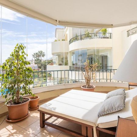 Homeforguest Front Line Beach Apartment In Hacienda Playa Марбелья Экстерьер фото