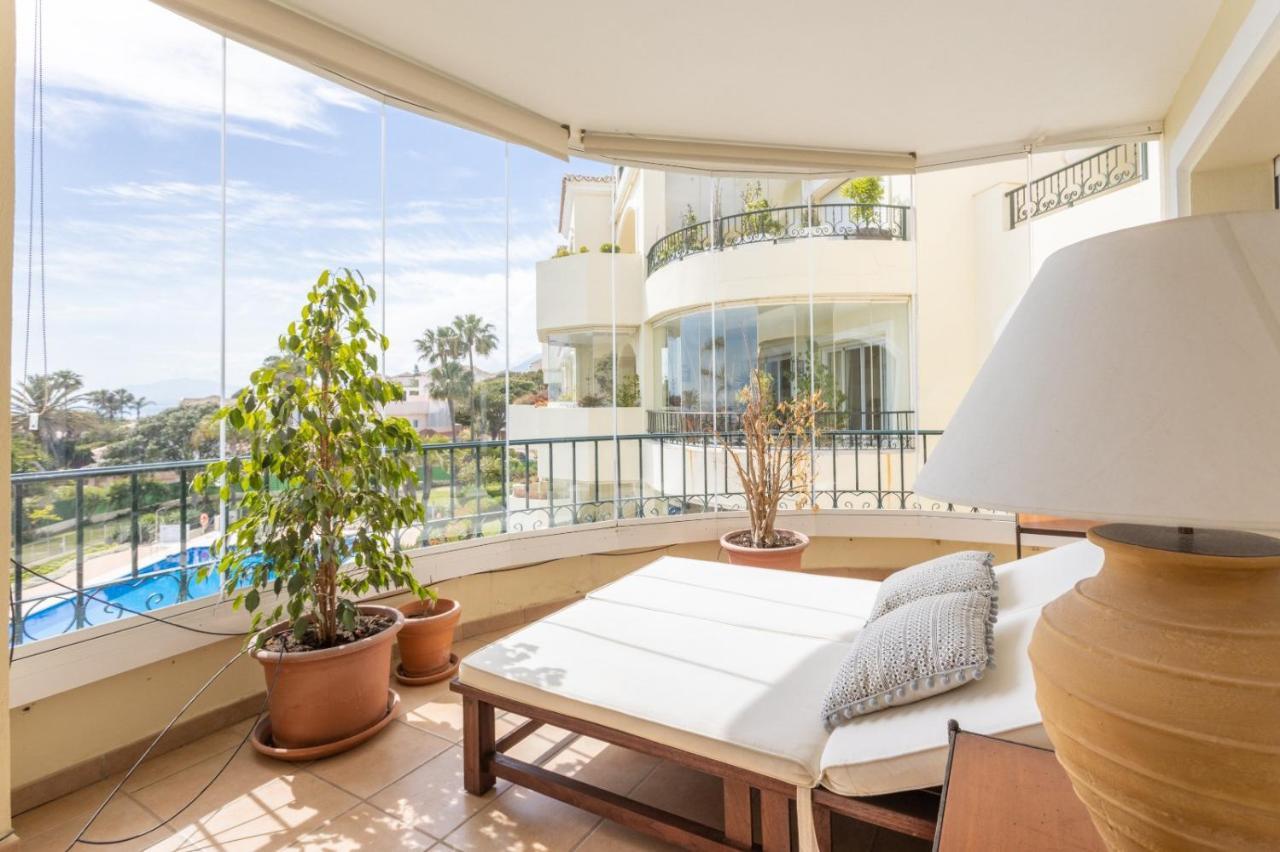 Homeforguest Front Line Beach Apartment In Hacienda Playa Марбелья Экстерьер фото