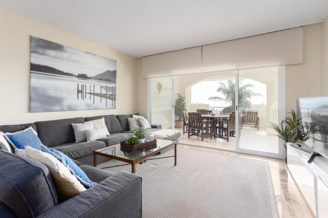 Homeforguest Front Line Beach Apartment In Hacienda Playa Марбелья Экстерьер фото